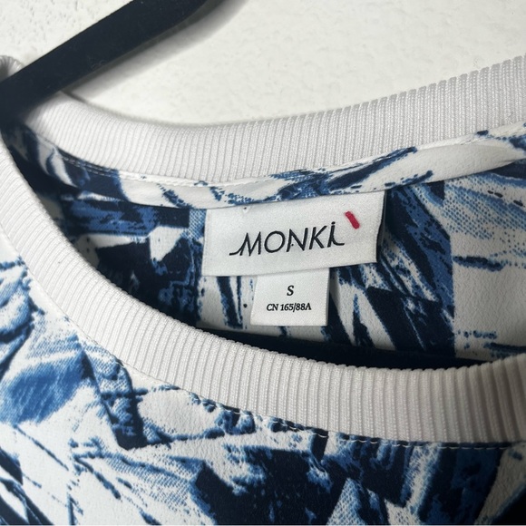 Monki Crewneck Short Sleeve Shirt Blouse Navy Blue White Size Small - Picture 9 of 9